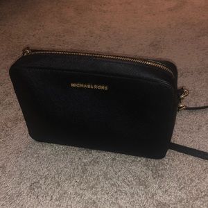 Ginny Medium Leather Crossbody Bag